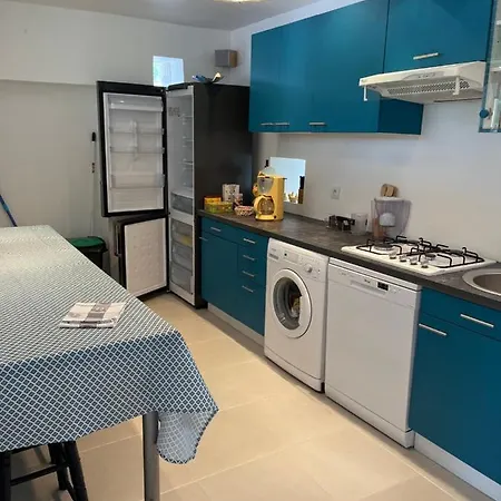 Maison De Campagne * Montsûrs