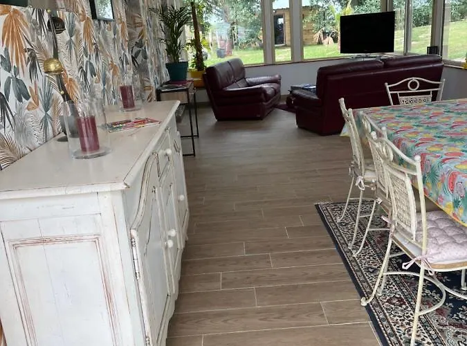 Maison De Campagne Montsûrs